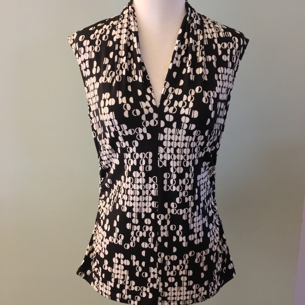 🆕 NWOT | VINCE CAMUTO GEOMETRIC PRINT TOP 🆕